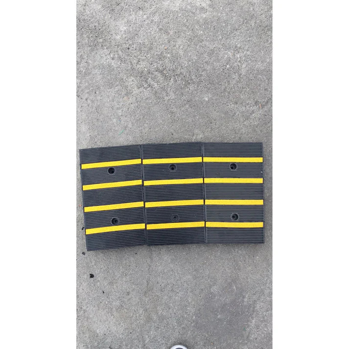 Driveway Kerb Ramp Rubber 1.2m Section