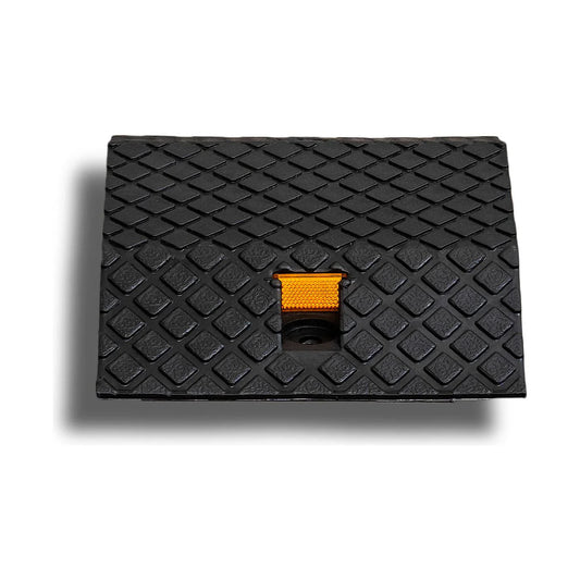 250mm Heavy Duty Plastic Speed Hump Middle Section – 50mm High