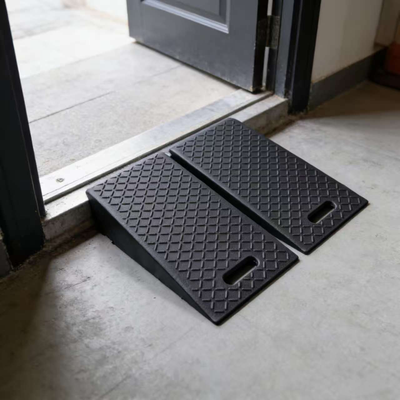 160mm Rubber Access Ramp – Portable, Non-Slip, 20 Tonne Heavy Duty