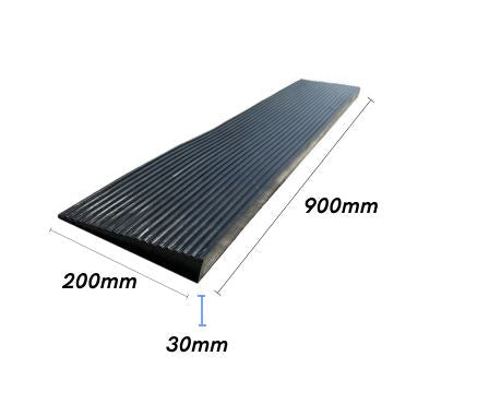 Heavy-Duty Rubber Threshold Ramp - 30mm High
