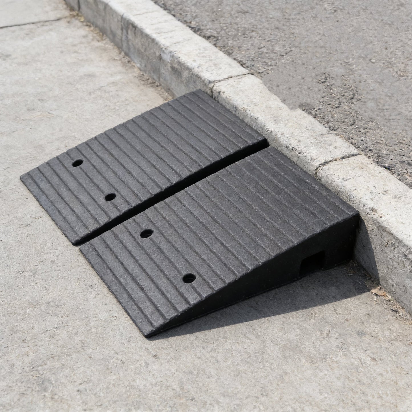 Rubber Access Ramp 500×800×140mm – Threshold & Kerb Access, 20 Tonne