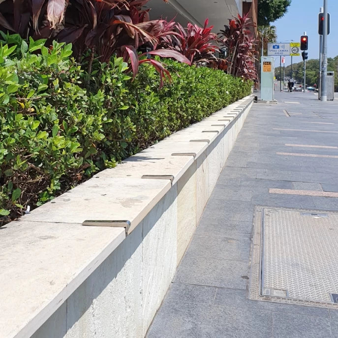 Skateboard Deterrent Cast Corner – Stainless Steel