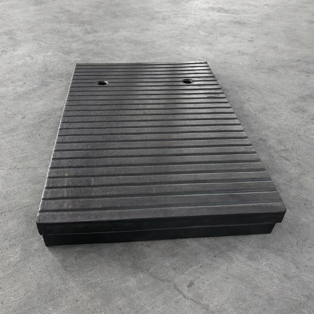 Rubber Access Ramp 500×800×140mm – Threshold & Kerb Access, 20 Tonne