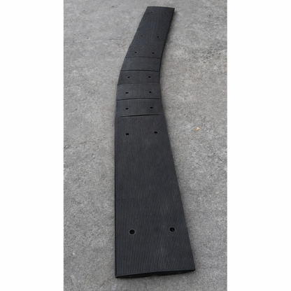 Rubber Driveway Gutter Ramp – Black Angle Section, 250mm Length, 15T Capacity