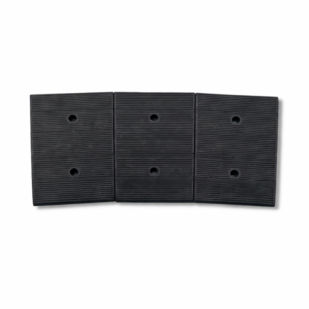 Rubber Driveway Gutter Ramp – Black Angle Section, 250mm Length, 15T Capacity
