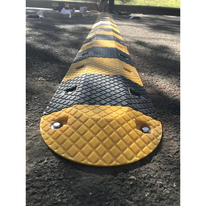 250mm Heavy Duty Plastic Speed Hump Middle Section – 50mm High