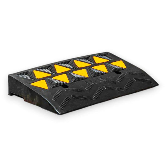 Rubber Kerb Ramp 105mm High-Vis Reflectors