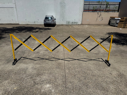 3m Expandable Safety Barrier – Durable Steel, High-Visibility Black & Yellow